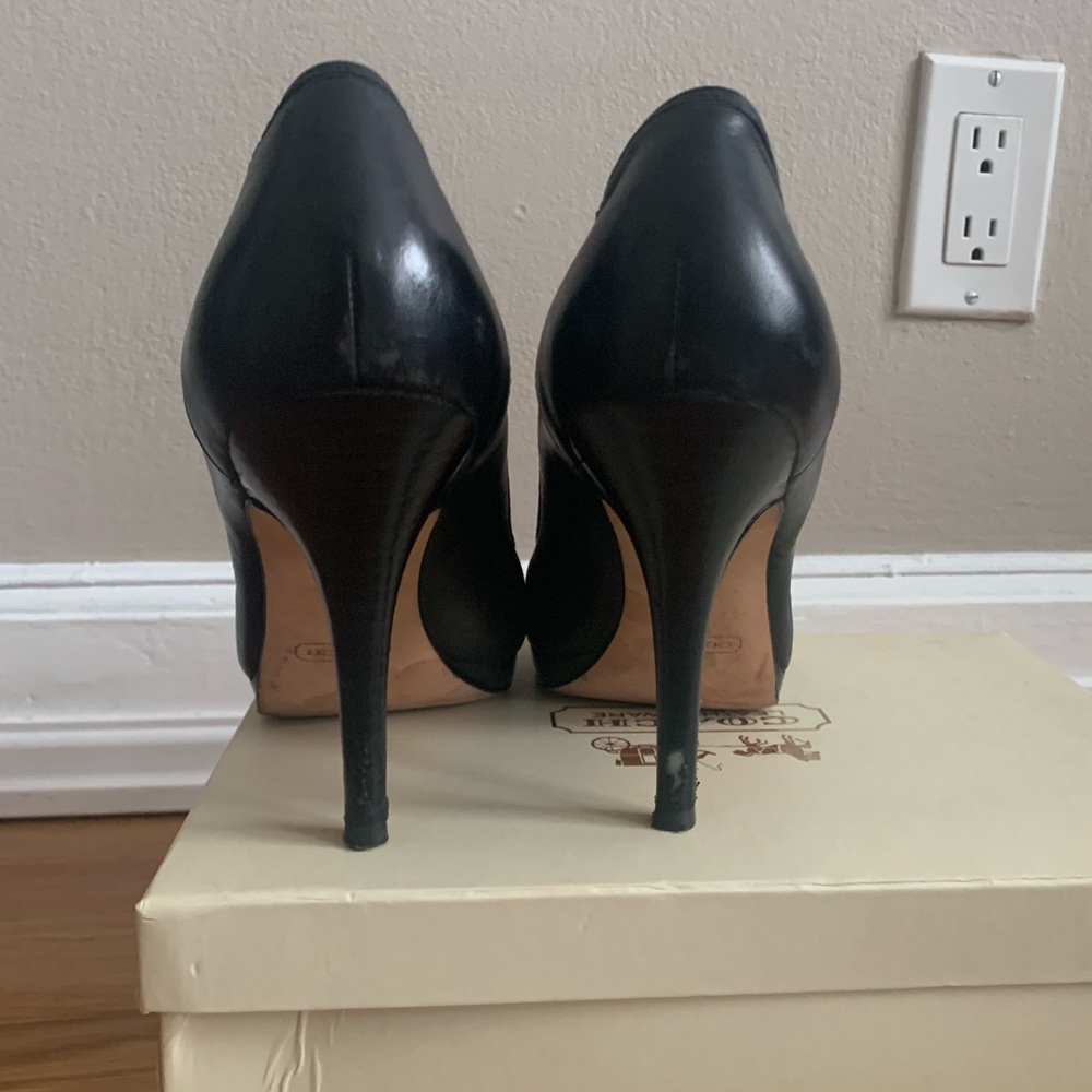 Coach Heels - Picture 4 of 6